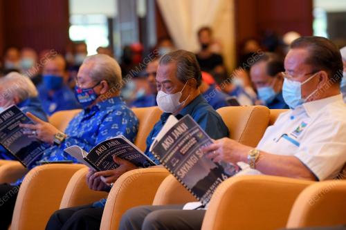 TAN SRI MUHYIDDIN YASSIN