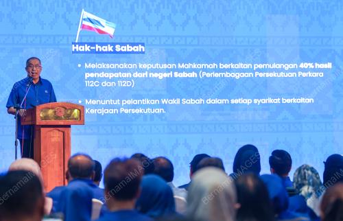 DATUK SERI DR. SALLEH SAID KERUAK