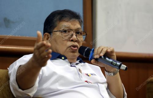 TAN SRI JOHARI ABDUL