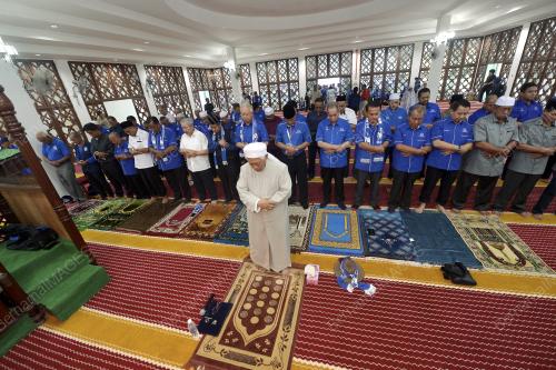 PRN22_25042016_PENAMAAN_CALON