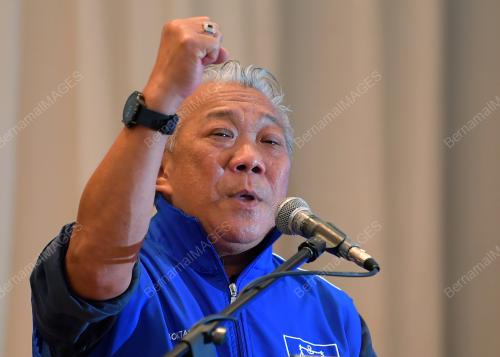 DATUK SERI BUNG MOKTAR RADIN