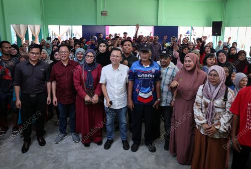 DATUK CHAN FOONG HIN