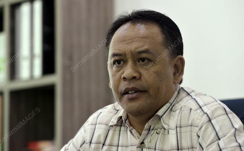 PRN23_27042016_TASIK_BIRU