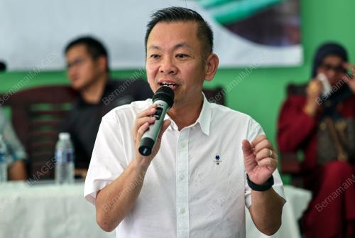 DATUK CHAN FOONG HIN