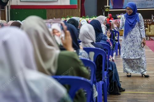 HASRUNIZAH HASSAN