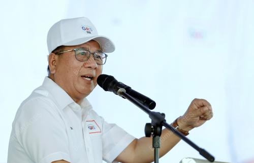 DATUK ISNIN ALIASNIH @ LIASNIH