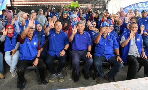 DATUK SERI MOHAMAD HASAN