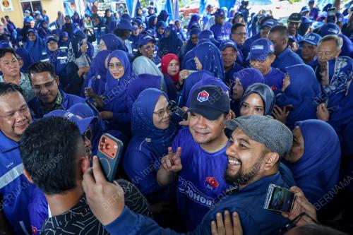 DATUK ONN HAFIZ GHAZI