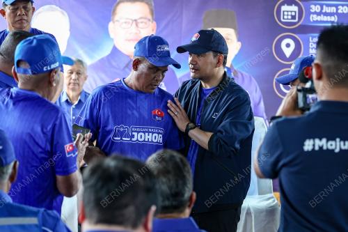 DATUK ONN HAFIZ GHAZI