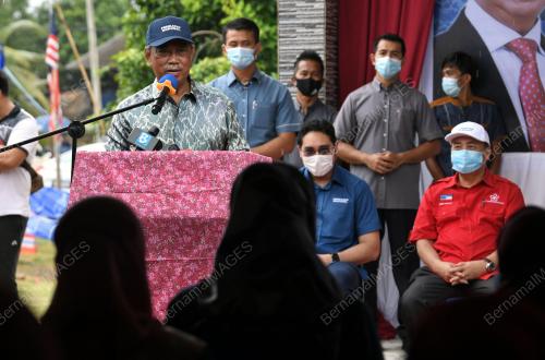 TAN SRI MUHYIDDIN YASSIN