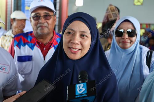 DATUK NORAZLINAH ARIF