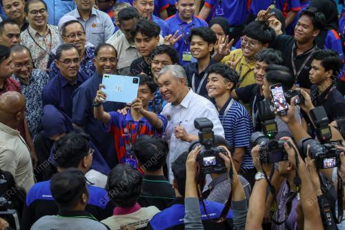 DATUK SERI DR AHMAD ZAHID HAMIDI