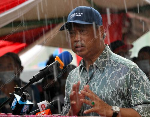 TAN SRI MUHYIDDIN YASSIN