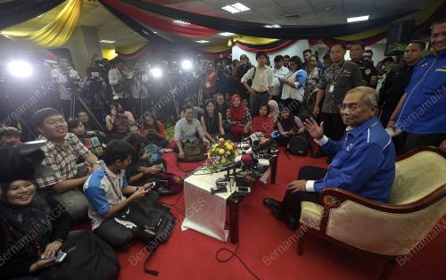 PRN44_26042016_CM_MEDIA