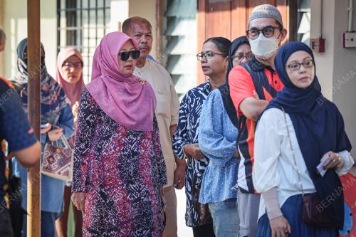 DATUK SERI DR ZALIHA MUSTAFA