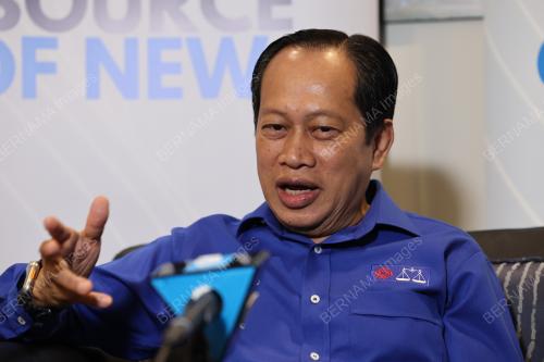 DATUK SERI AHMAD MASLAN