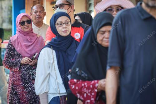 DATUK SERI DR ZALIHA MUSTAFA