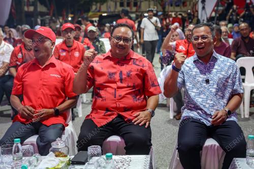 DATUK SERI AMIRUDIN SHARI