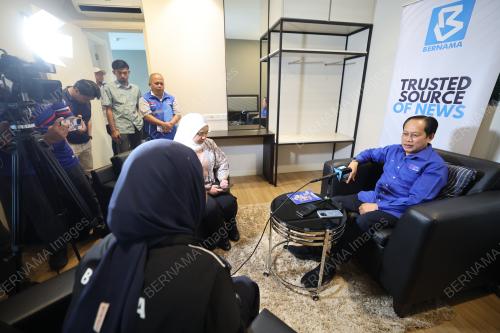 DATUK SERI AHMAD MASLAN