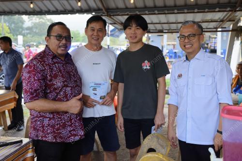 DATUK FAHMI FADZIL