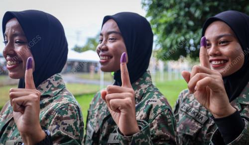 HARI PENGUNDIAN AWAL