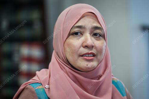 ROSLINDA MOHD ROSLI