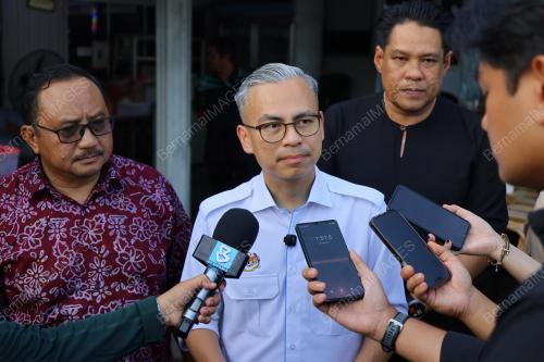 DATUK FAHMI FADZIL