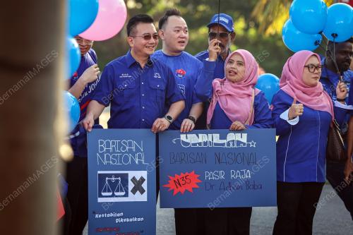 PENAMAAN CALON DUN PASIR RAJA