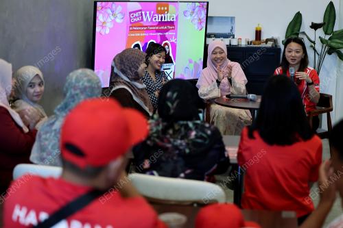 HANNAH YEOH