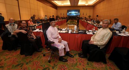 TAN SRI MUHYIDDIN YASSIN