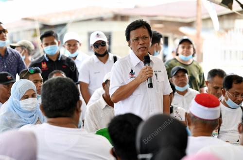 DATUK SERI SHAFIE APDAL