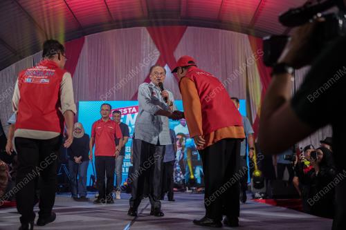 DATUK SERI ANWAR IBRAHIM
