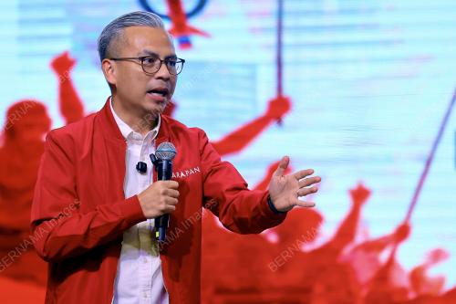 DATUK FAHMI FADZIL