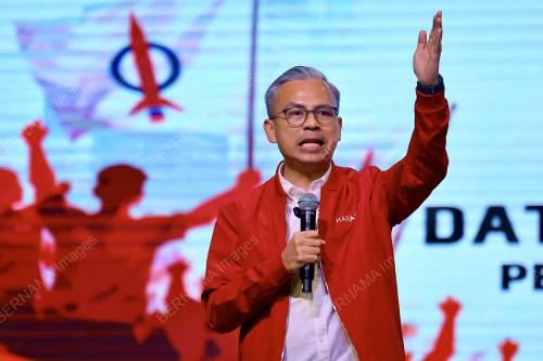 DATUK FAHMI FADZIL