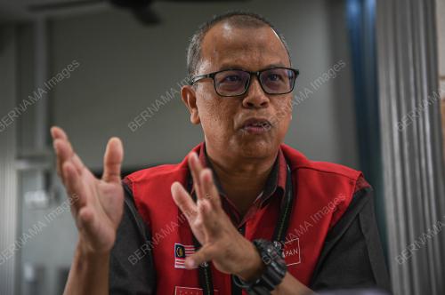 AHMAD DANIEL SHAHRUDDIN