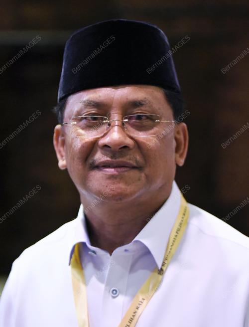 DATUK DR JAUJAN SAMBAKONG