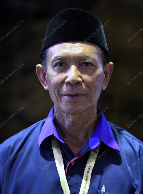 DATUK DR JAUJAN SAMBAKONG