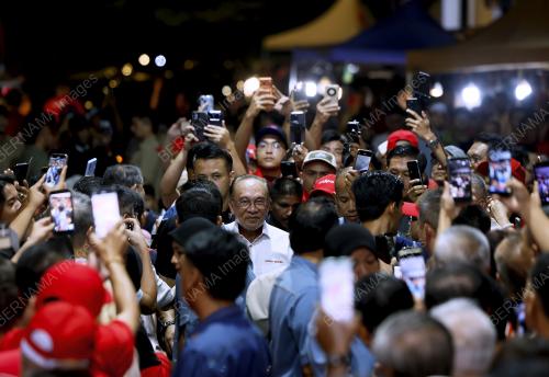 DATUK SERI ANWAR IBRAHIM