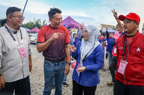 CALON KEMPEN BERTEMBUNG