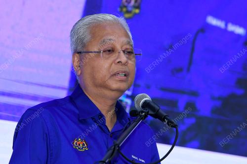 DATUK SERI ISMAIL SABRI YAAKOB