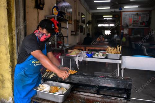 SATE SAJIAN WAJIB SARAPAN DI MUAR