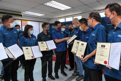 DATUK DR DOMINIC LAU HOE CHAI 