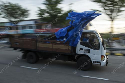 TINJUAN PEMASANGAN BENDERA PRN JOHOR