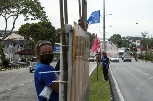 TINJUAN PEMASANGAN BENDERA PRN JOHOR