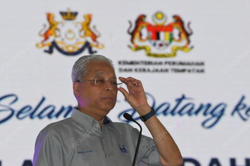 DATUK SERI ISMAIL SABRI YAAKOB