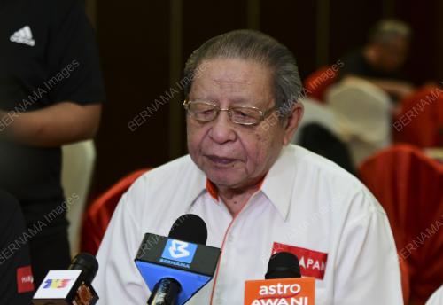 LIM KIT SIANG