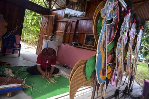 SENI PEMBUATAN KUDA KEPANG