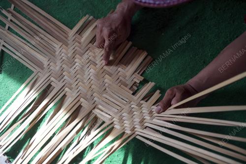 SENI PEMBUATAN KUDA KEPANG