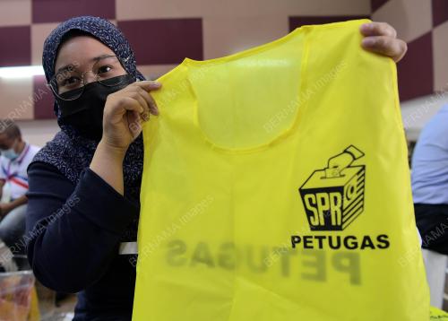 SURUHANJAYA PILIHAN RAYA(SPR)