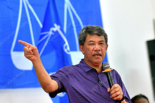 DATUK SERI MOHAMAD HASAN
